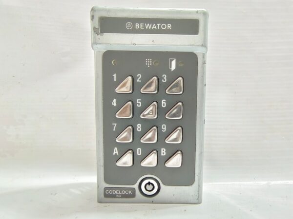 Bewator k42 Code Access Control Door Entry Keypad No Key No accessories