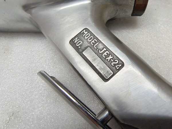 NITTO KOHKI JET CHISEL JEX-24 AIR MULTIPLE NEEDLE SCALER - Image 6