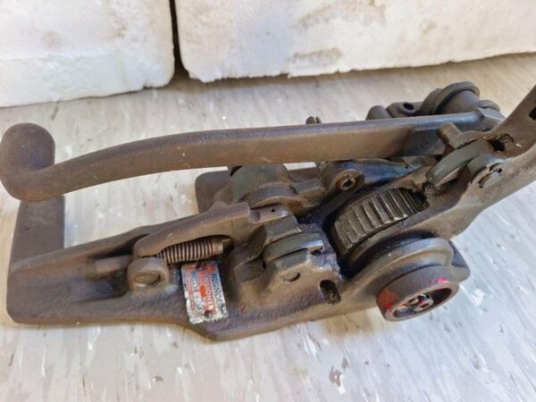 Signode 4C1-2 Combination Strapping Tool Size 1-1/4 D407994 - Image 4