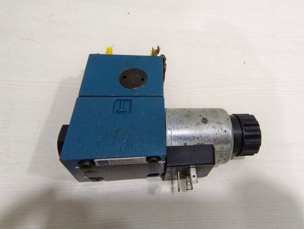 Rexroth M-4SED 6 Y13/350 C G24 N9K4 Hydraulic Solenoid Valve - Image 4