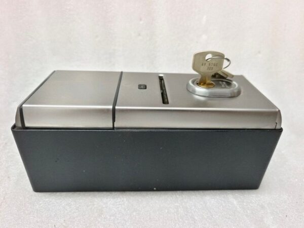 NEW VINGCARD 9v Surface Mounted Remote Controller Magstripe Satin - Image 5