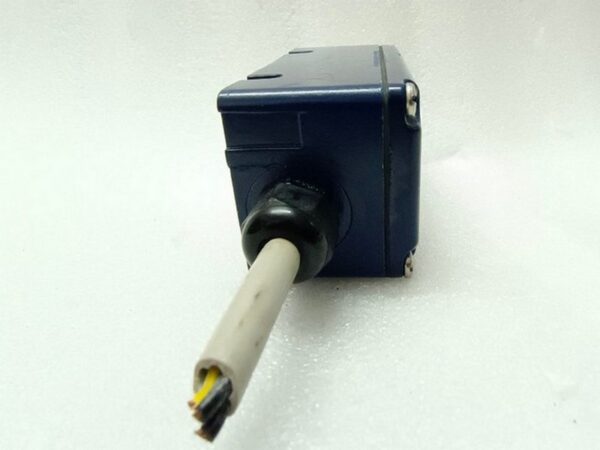 SCHMERSAL BN20-11RZ-M16 MAX 3A 120W 250 V AC/DC IP 67 - Image 3