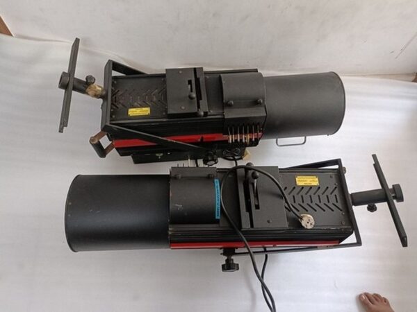 Lycian 1209 Midget HP Follow Spotlight without stand 220V Theator Light - Image 5