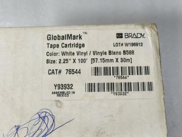 New Brady GlobalMark White 2.25 x 100 Vinyl Label Tape Cartridge B588 76544 Y9 - Image 4