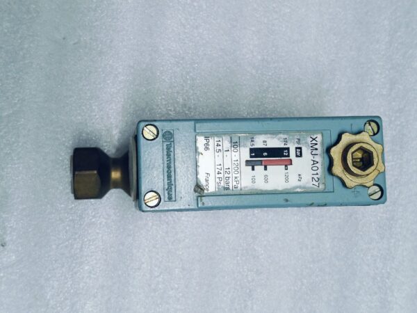 XMJ-A0127 XMJA0127 Schneider Electric Telemecanique Pressure Switch - Image 5