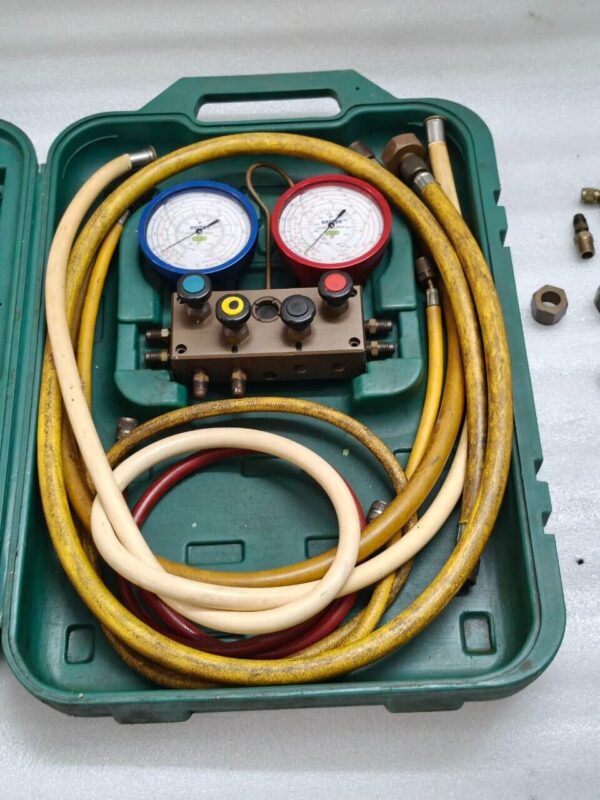 Refco SM4 BM4 M4 M4-DELUXE-DS-R407C 4 Valve Manifold w/ Hoses PETI