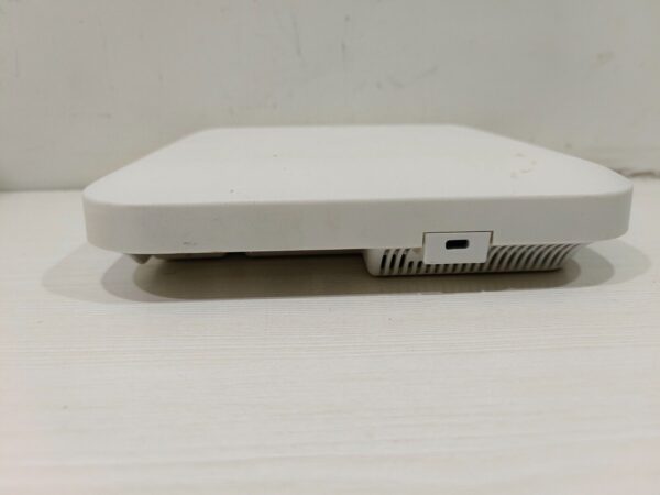 Symbol Extreme Networks WiNG AP-7522 80211r 5GHz PoE Wireless Access Point