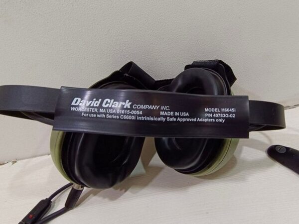 David Clark H6645i Aviation Headset  h13.10 - Image 4
