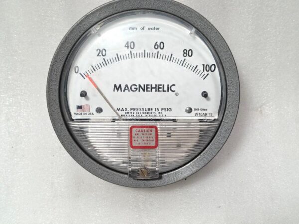 Dwyer GSI 191822 Magnehelic Pressure Gauge 0-100MM Water MAX PRESSURE 15 PSIG