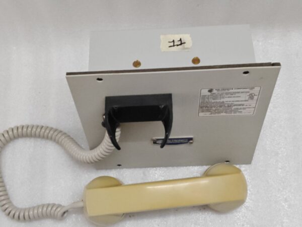 GAI-Tronics 701-302 Handset/Speaker Telecom Amplifier #12 - Image 4