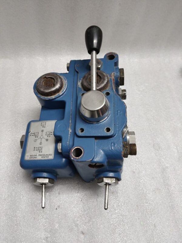 REXROTH PNEUMATIC VALVE 3353200000 BOSCH PRESSURE REDUCING LEVER - Image 7