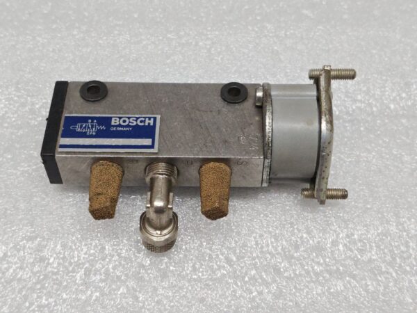 BOSCH 0 820 403 004 / 0820403024 (NEW NO BOX) CONTROL VALVE - Image 8