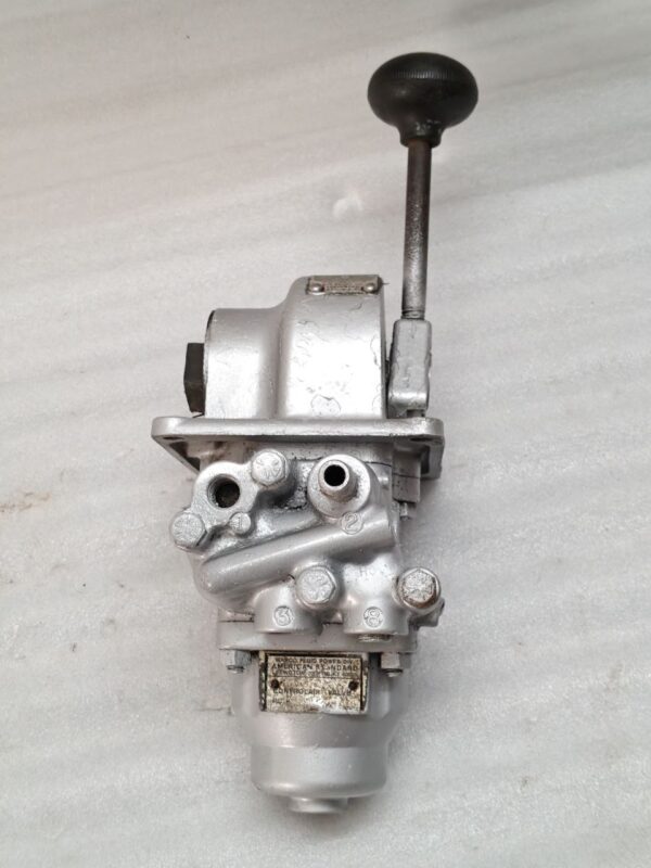 Rexroth HC-2-FX Lever Operated Control Air Valve R431002839 65 PSI 40505 - Image 2