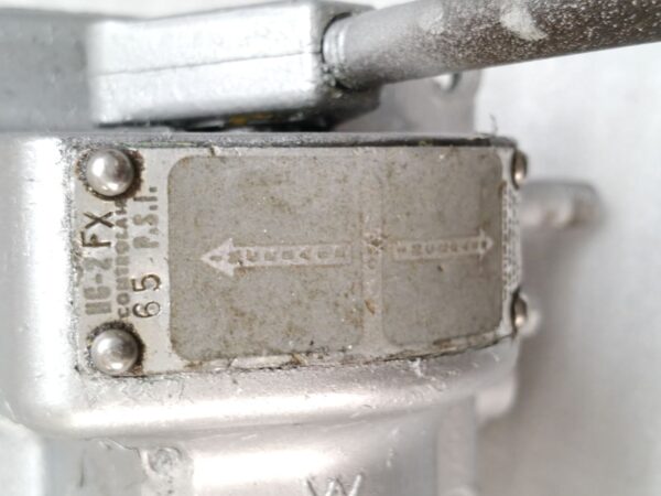 Rexroth HC-2-FX Lever Operated Control Air Valve R431002839 65 PSI 40505 - Image 5