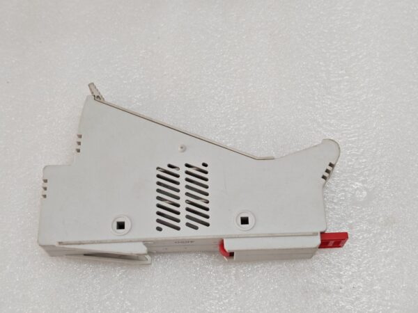 Littelfuse LFPXV0001Z Photovoltaic Fuse Holder 32A 1500VDC 50kA DC IEC 60269-6 11:46 - Image 5