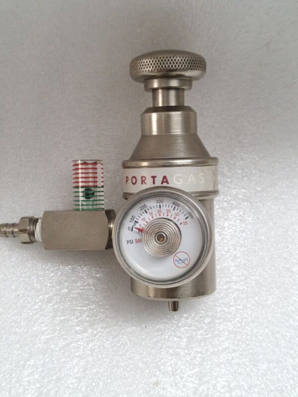 MSA PORTAGAS GAS REGULATOR 500 PSI 35 BAR 1 800 548 2268 11:30