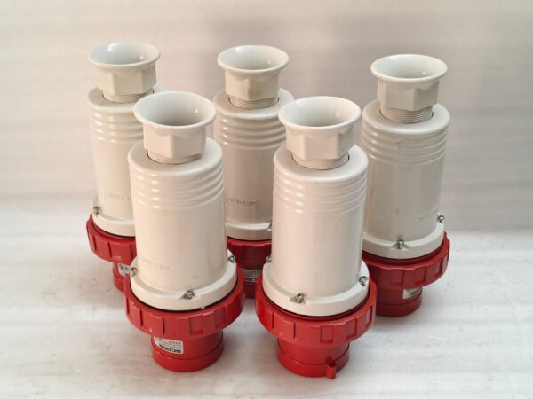 SCAME INDUSTRIAL SOCKET PLUG COD. 215.6337 63A 3P+N+E 6h 346-415V 60Hz 50Hz SCREW TERMINALS 12:25 - Image 4