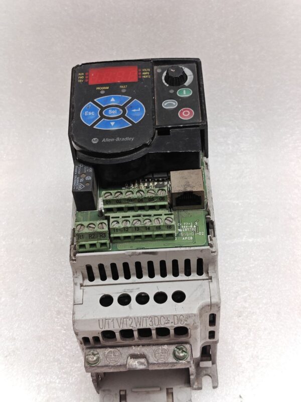 ALLEN BRADLEY CAT 22F D2P5N103 1.0HP SERIES A IP20/UL 0.7KW 3.5AMPS 16:26 - Image 6