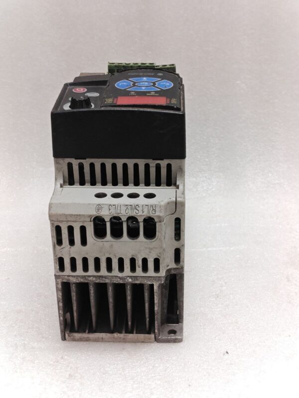 ALLEN BRADLEY CAT 22F D2P5N103 1.0HP SERIES A IP20/UL 0.7KW 3.5AMPS 16:26 - Image 9