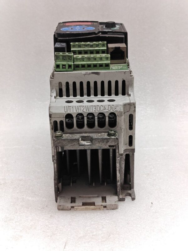 ALLEN BRADLEY CAT 22F D2P5N103 1.0HP SERIES A IP20/UL 0.7KW 3.5AMPS 16:26 - Image 10