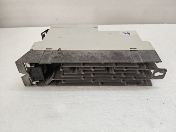 LENZE INVERTER #1 E84AVSCE1524SX0 8400 STATELINE C 1.5KW 50/60 HZ IP20 13:04 - Image 11