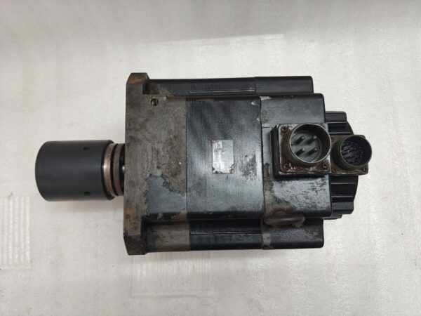 SANYO DENKI BL SUPER P16B18200HXS00 2.0KW AC200V 16.9A AC SERVO MOTOR IP67 17:03 - Image 10