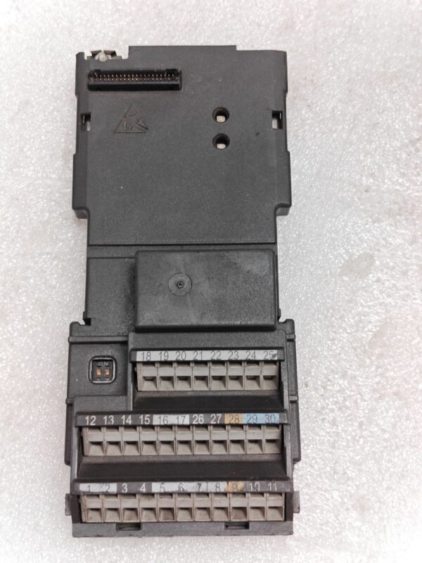 SIEMENS MICROMASTER440 6SE440-2UD25-5CA DRIVE 16:10 - Image 4