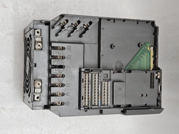 SIEMENS MICROMASTER440 6SE440-2UD25-5CA DRIVE 16:10 - Image 6