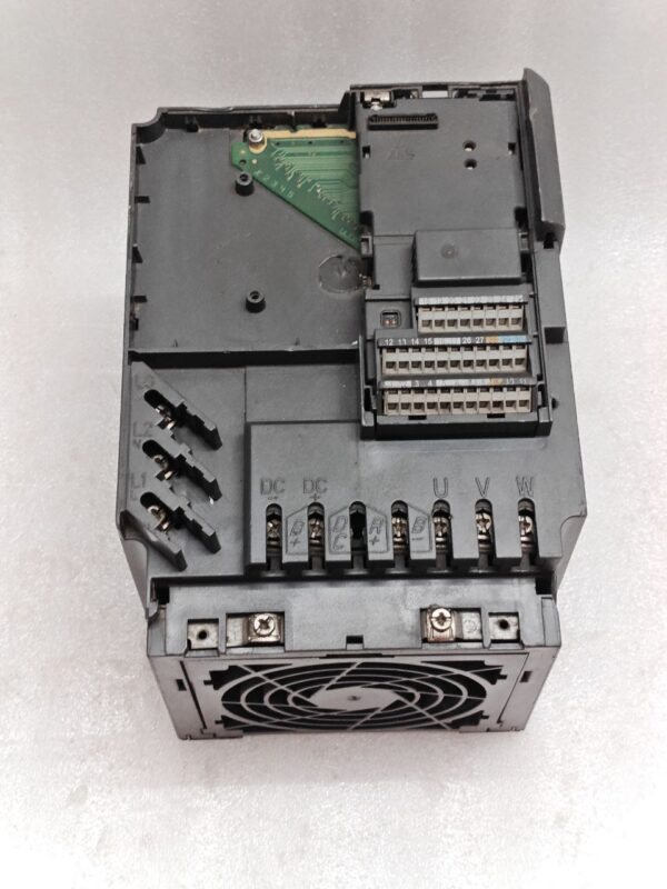 SIEMENS MICROMASTER440 6SE440-2UD25-5CA DRIVE 16:10 - Image 9
