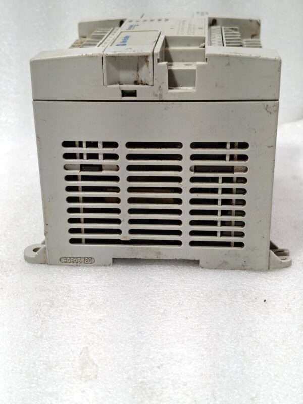 ALLEN BRADLEY MICROLOGIX 1200 1762 L24BWA SER C  REV-I POINT CONTRLOLLER 50-60 HZ 12:40 - Image 9