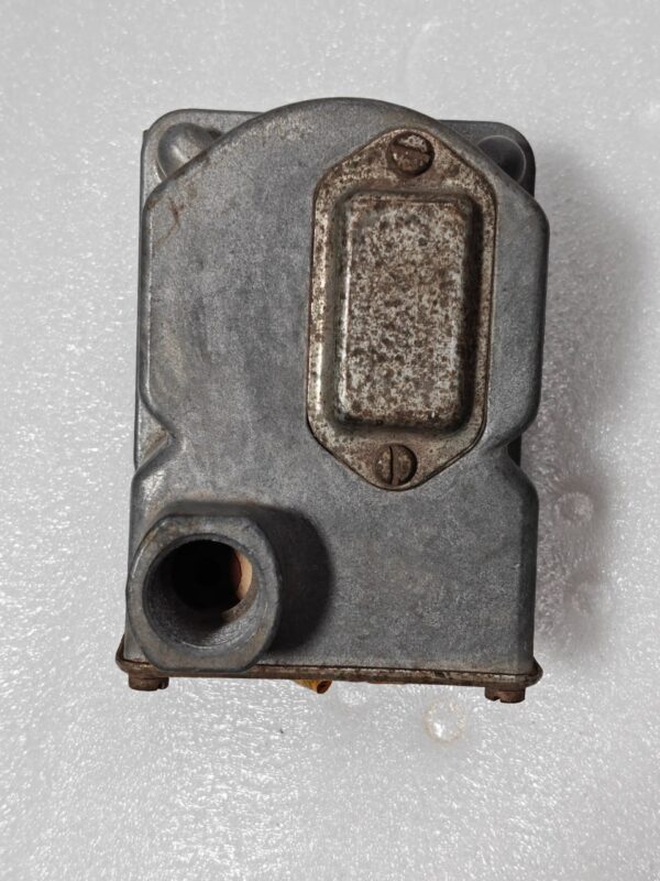BARKSDALE D1T-H18  STAINLESS DIAPHRAGM PRESSURE SWITCH 0.4-18 PSI 028 - 1.24 BAR 125 480VAC 13:15 - Image 5