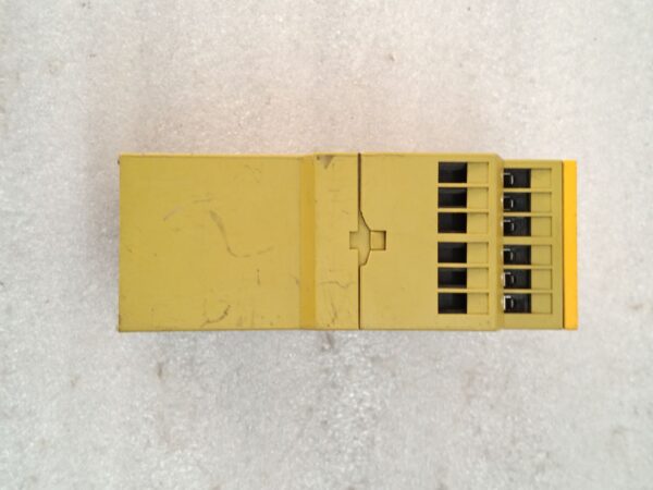 PILZ 774040 PZA 30/230VAC 1n/o 2n/c Safety Relay 774040 - Image 8