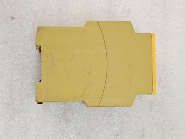 PILZ 774040 PZA 30/230VAC 1n/o 2n/c Safety Relay 774040 - Image 9