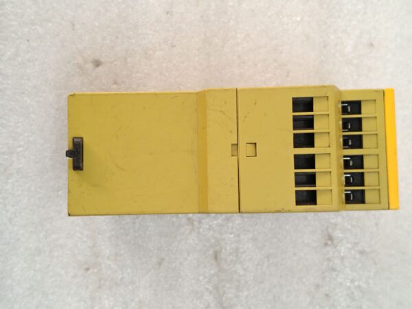 PILZ 774040 PZA 30/230VAC 1n/o 2n/c Safety Relay 774040 - Image 10