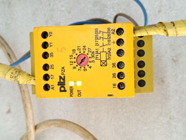 PILZ 774040 PZA 30/230VAC 1n/o 2n/c Safety Relay 774040 - Image 12