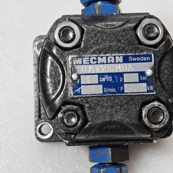 MECMAN SWEDAN KP0 / 1K10 SM 0A  GEAR PUMP 18:01