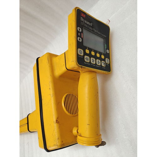3M DYNATEL 2273M CABLEPIPEFAULT LOCATOR AND TRANSMITTER BUNDLE (8)