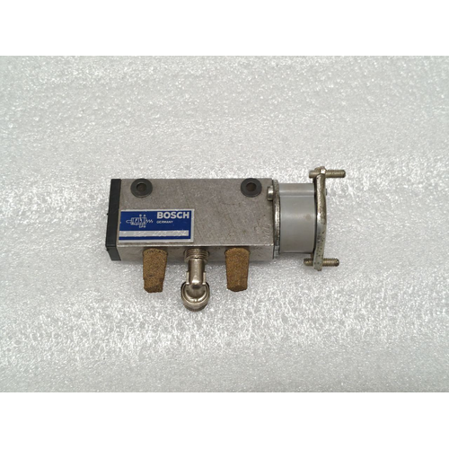 BOSCH 0 820 403 004 0820403024 (NEW NO BOX) CONTROL VALVE (1)