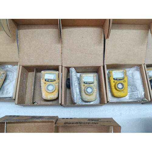 BW GASALERTCLIP EXTREME SINGLE GAS DETECTOR GA24XT-H HONEYWELL LOT OF 10 (7)