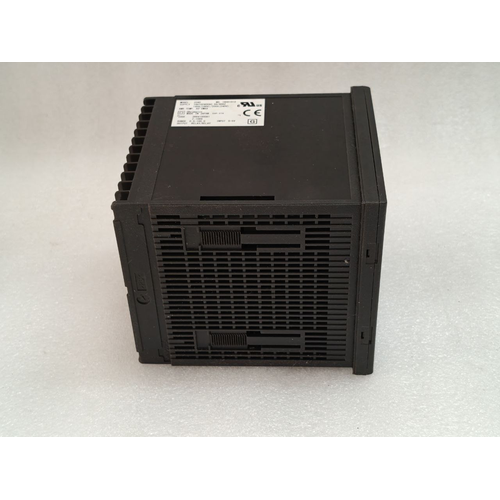 Chromalox 3340 – 3RR4100061 Multi-Loop Temperature Controller Range 0-100 (1)