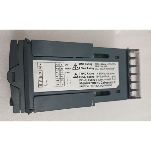 EUROTHERM 2216E TEMPERATURE CONTROLLER (11)