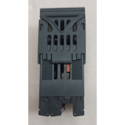 EUROTHERM 2216E TEMPERATURE CONTROLLER (2)