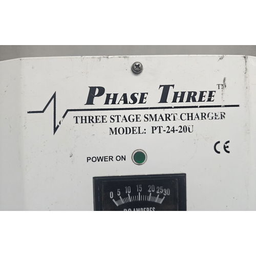 NEWMAR PT 24 20U THREE STAGE SMART CHARGER BATTERY CHARGER 20A USA (3)