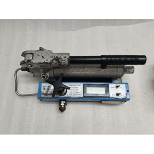 OMICRON OTE-P202 PRESSURE CALIBRATOR 0.1MPA 14.5 PSI 1.02  KG/CM2 903 17:38