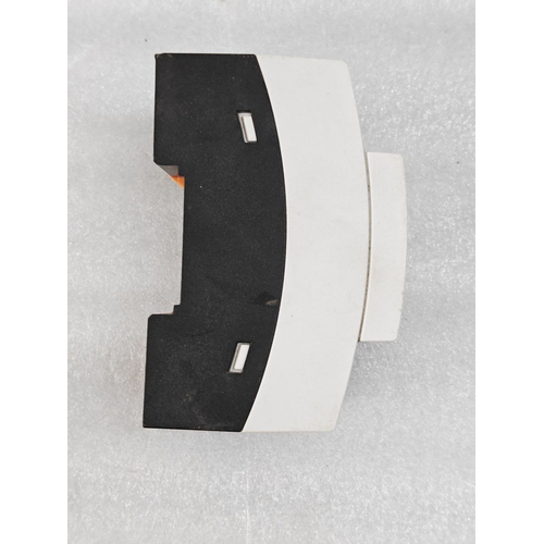 Phoenix Contact STEP-PS1AC24DC1.75 Power Supply 2868648 24VDC MA NO. 9037781 (7)