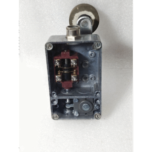 SCHMERSAL ASH 015L 11U50X LIMIT SWITCH 101057846 4Z6 3