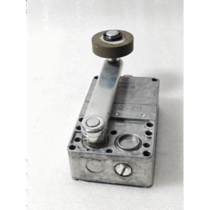 SCHMERSAL ASH 015L 11U50X LIMIT SWITCH 101057846 4Z6 7