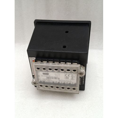 SCHNEIDER ELECTRIC EM6436 CONZERV 300V 5060HZ 30001999 (4)