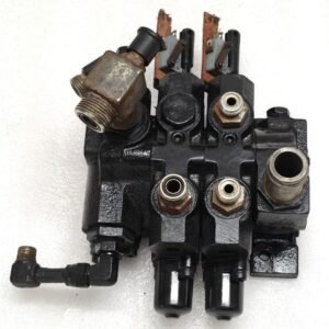 CLARK M.H.A SCD - 009 P NO 8057218  HYDRAULIC CONTROL VALVE FOR FORKLIFT 19:00