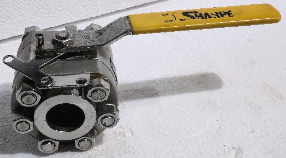 SHARPE F60 THREADED 1 BALL VALVE 316 STAINLESS 6000 PSI MAX LOCKING HANDLE CF8M (2)